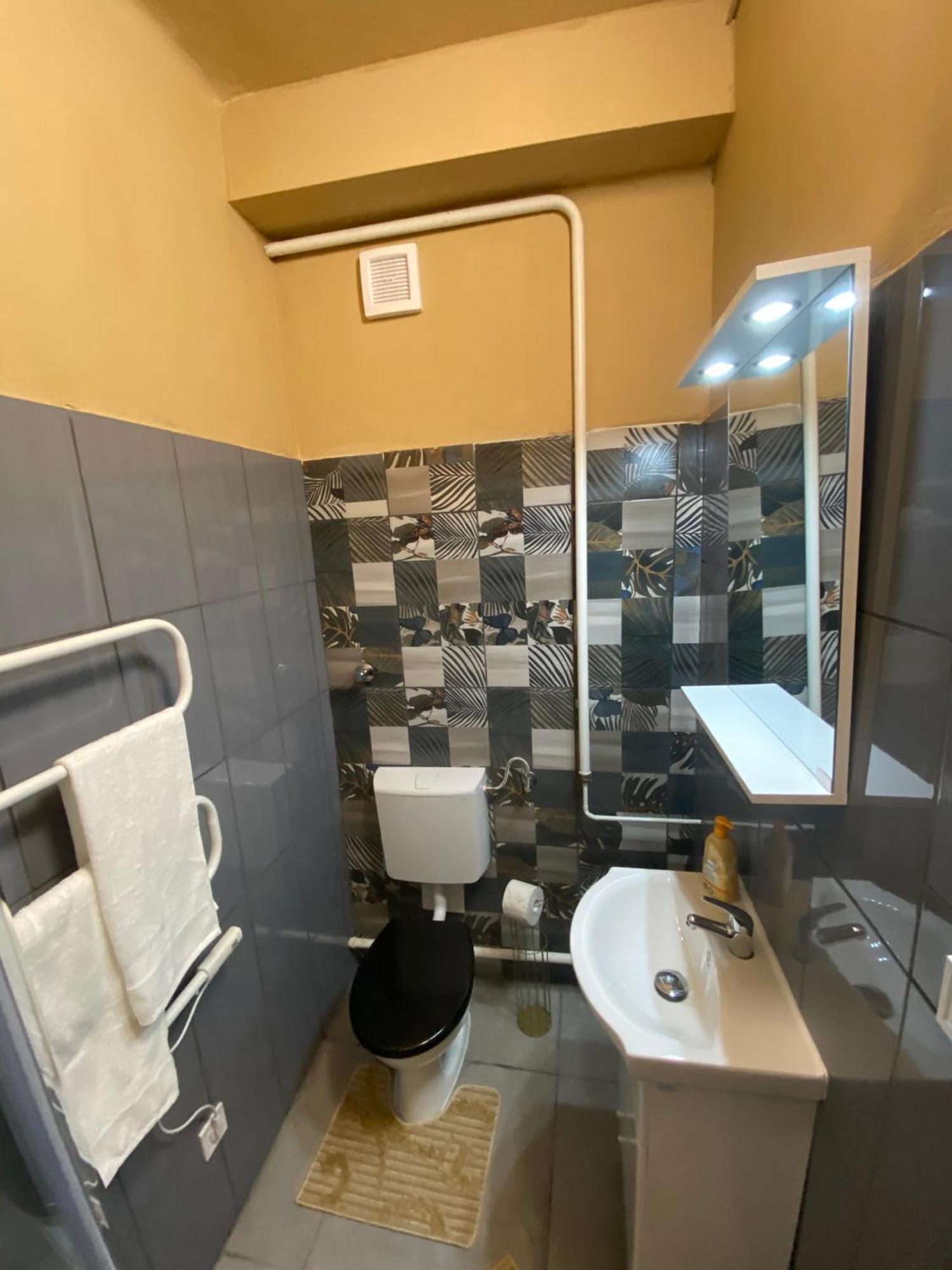Airport17 B&B Вечийш Екстер'єр фото