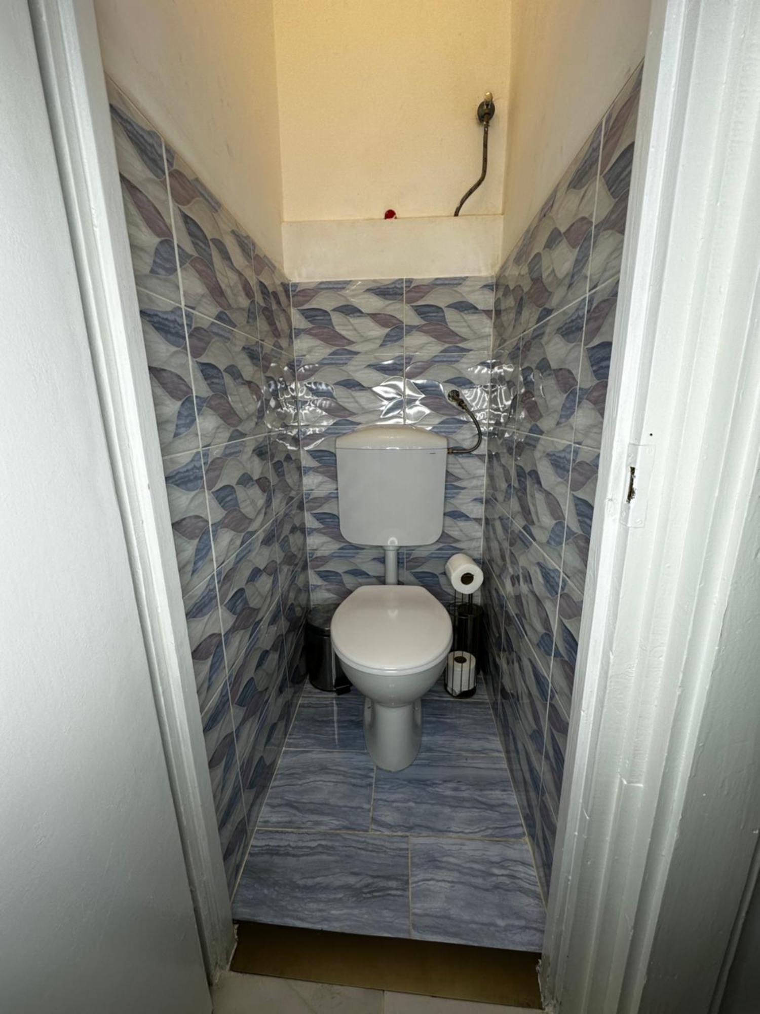 Airport17 B&B Вечийш Екстер'єр фото