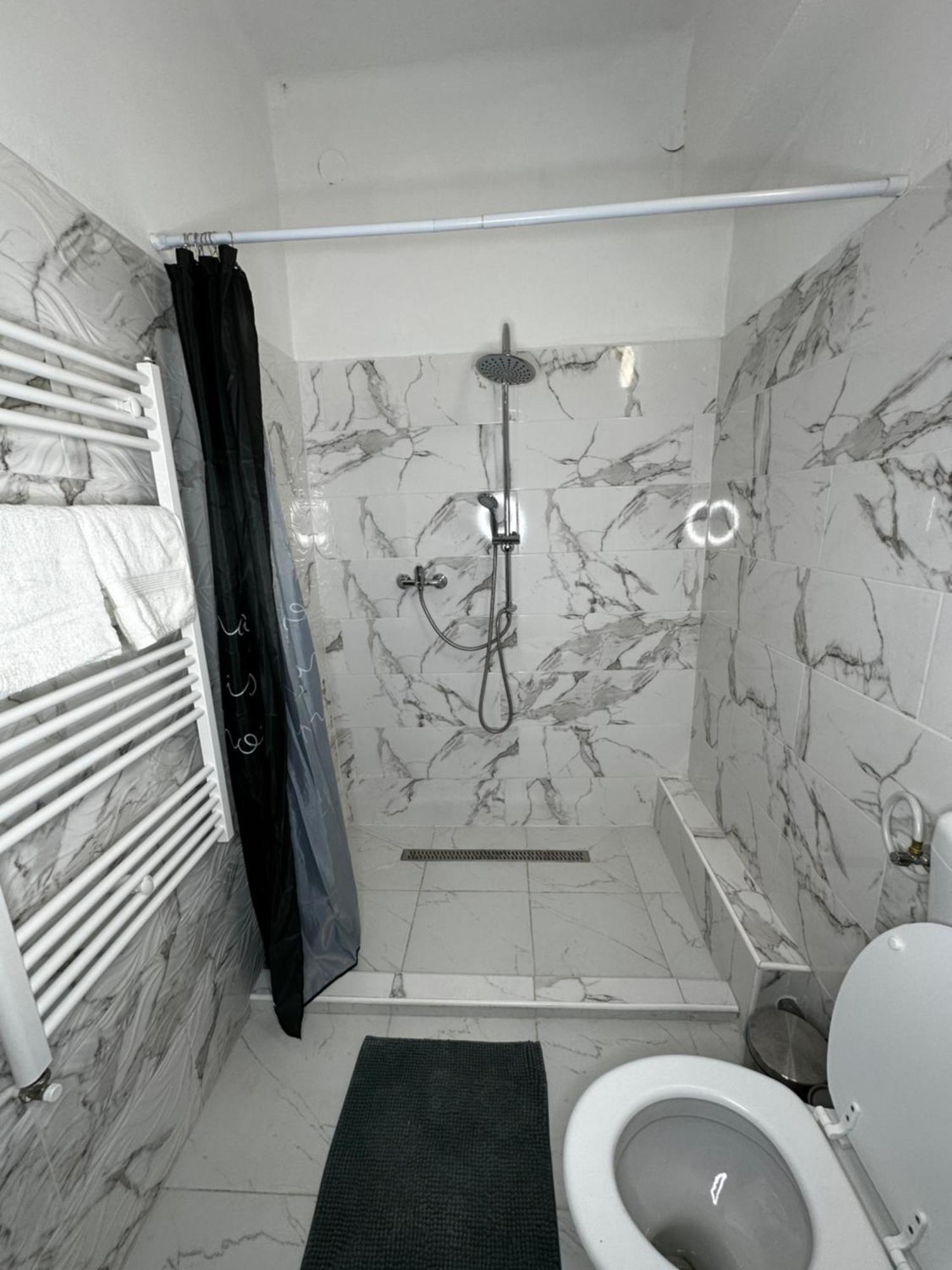 Airport17 B&B Вечийш Екстер'єр фото